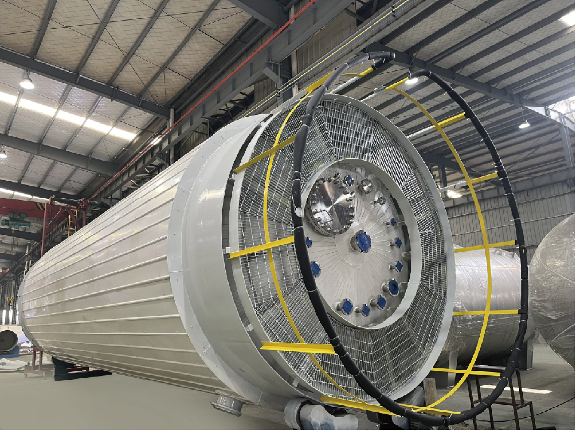 Large Integrated Storage Tank
